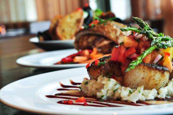 Casual and Fine Dining Restaurants